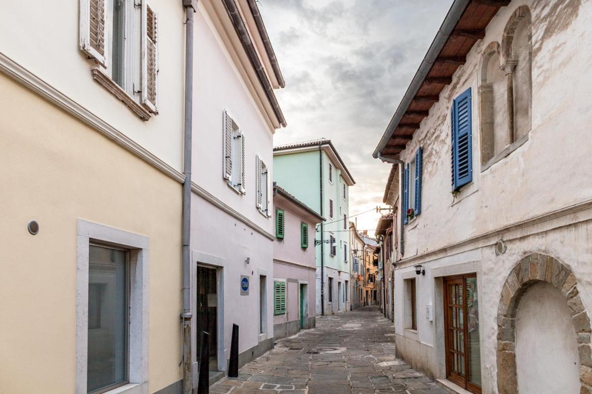 Apartment Evita In The Old Center Of Sunny Koper Extérieur photo